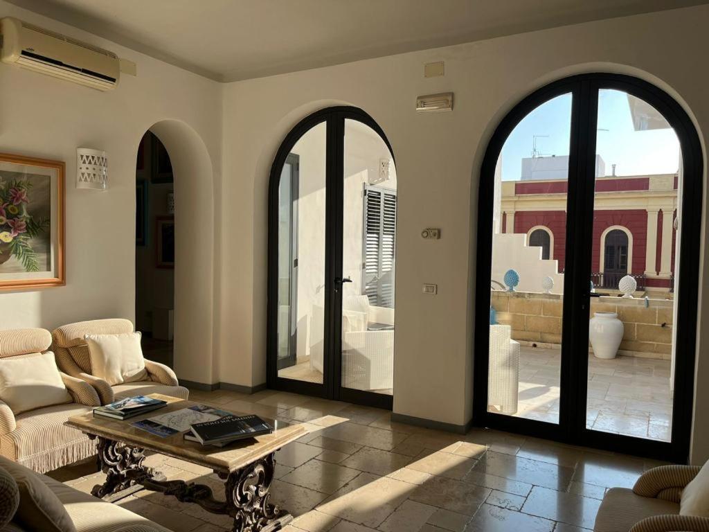 Palazzo Angelelli Bed and Breakfast Gallipoli Εξωτερικό φωτογραφία